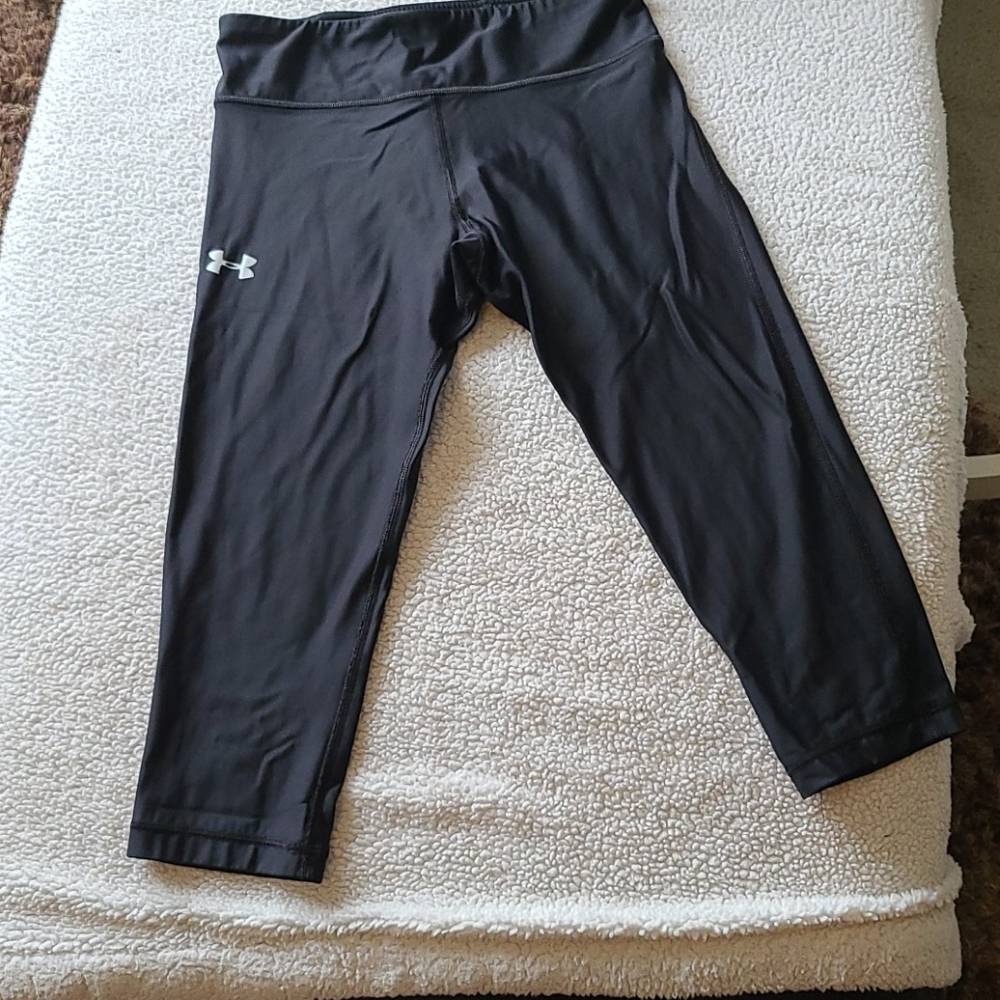 UA capri leggings